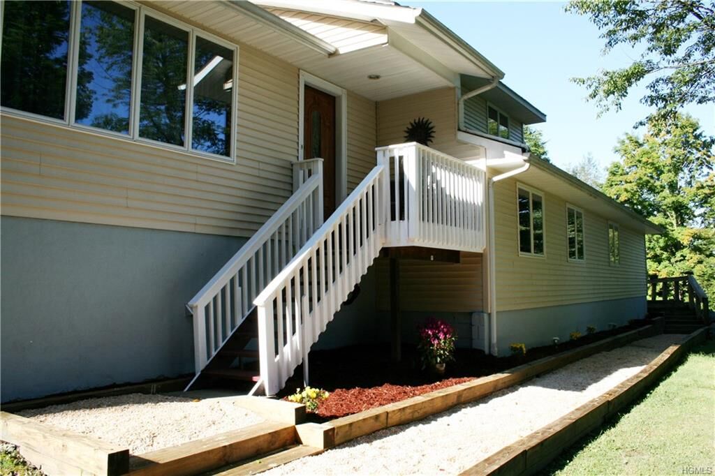 Property Photo:  75 Egbertson Road  NY 10916 