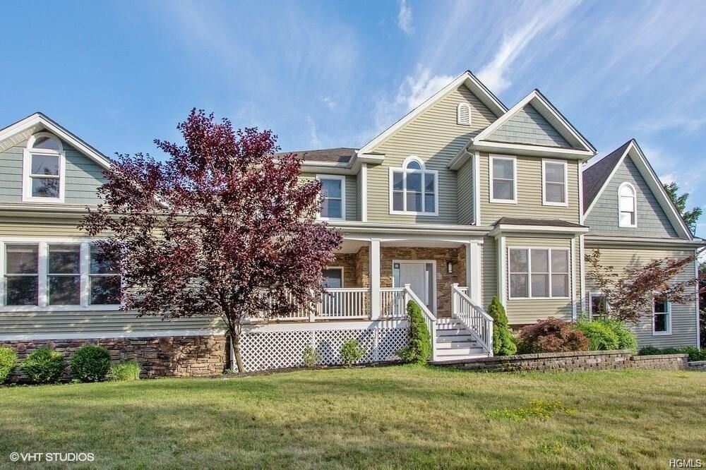 Property Photo:  86 Lower Reservoir Road  NY 10924