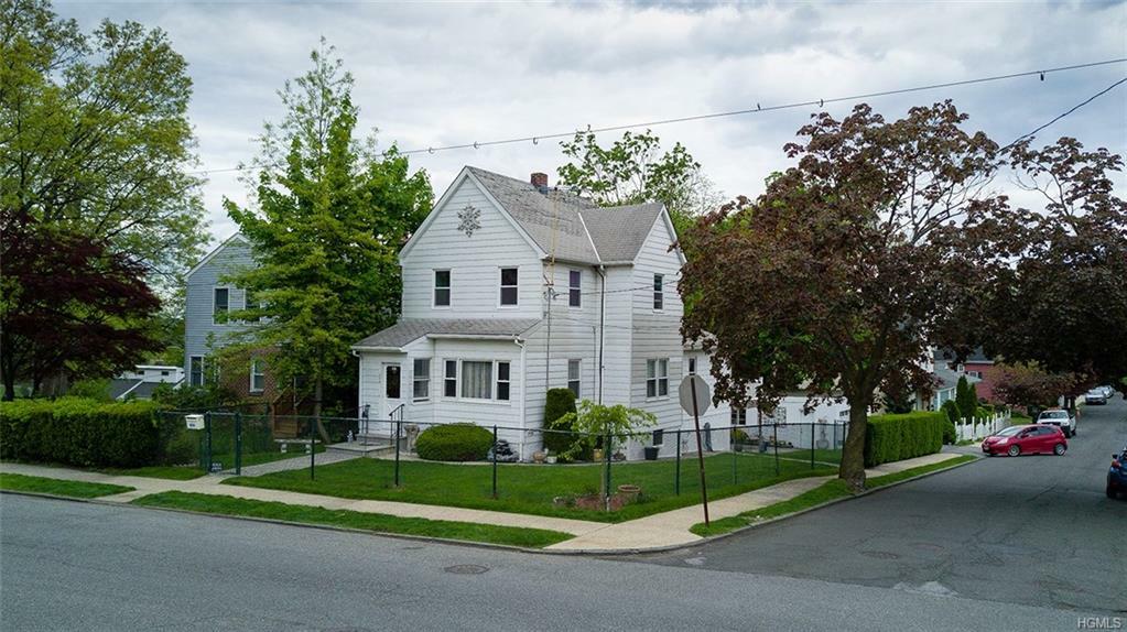 Property Photo:  674 Valley Avenue  NY 10703 