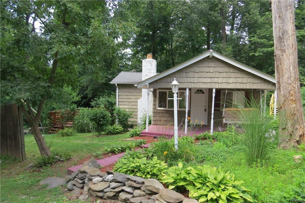 4 Midwood Terrace  Washingtonville NY 10950 photo