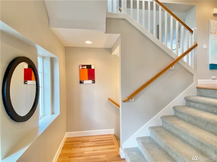 Property Photo:  6922  Silent Creek Avenue SE  WA 98065 