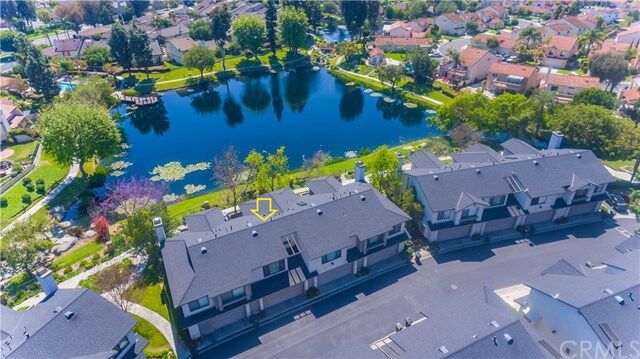 Property Photo:  1364 N Schooner Lane 76  CA 92801 