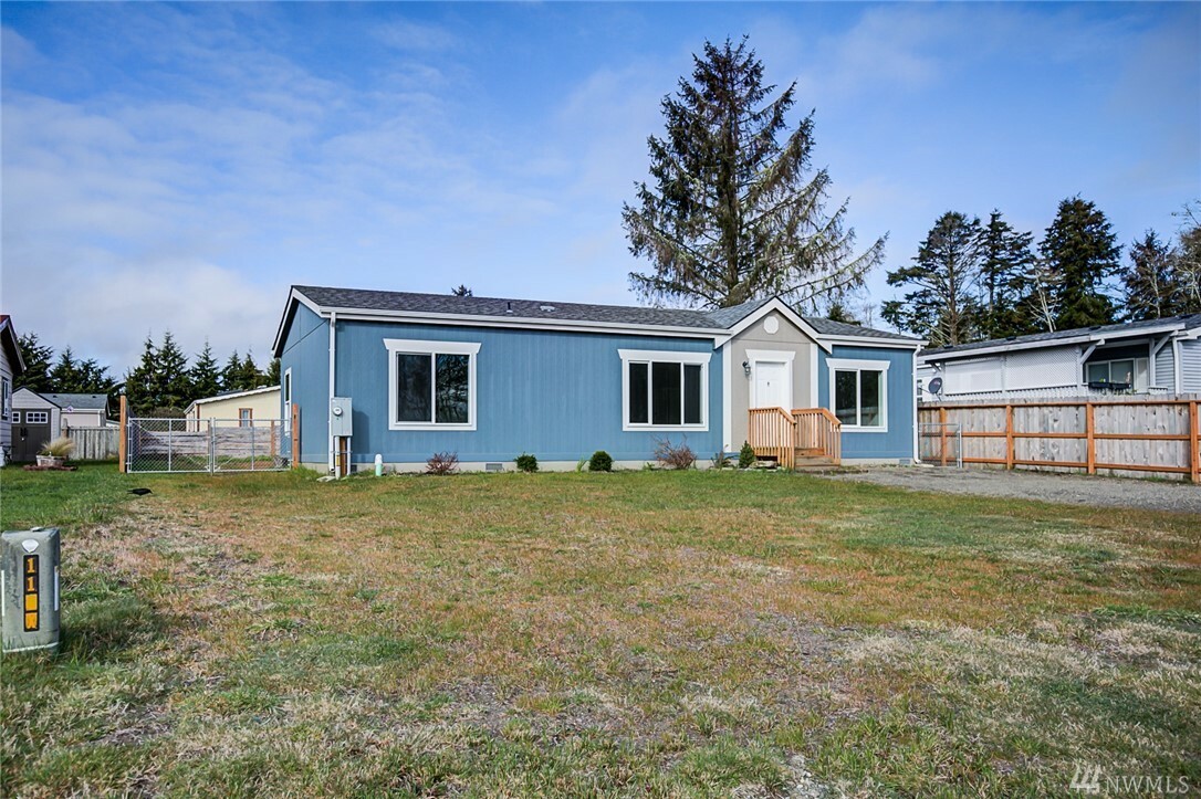 Property Photo:  613 Duck Lake Dr NE  WA 98569 