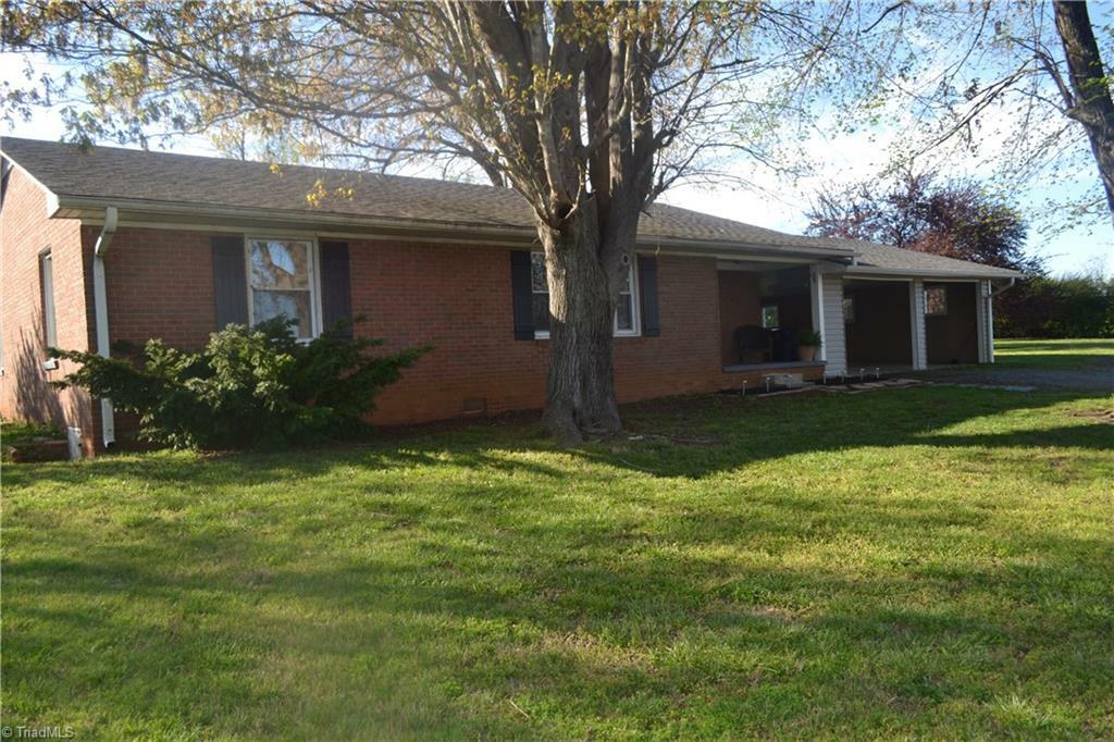 Property Photo:  4971 Harmony Highway  NC 27020 