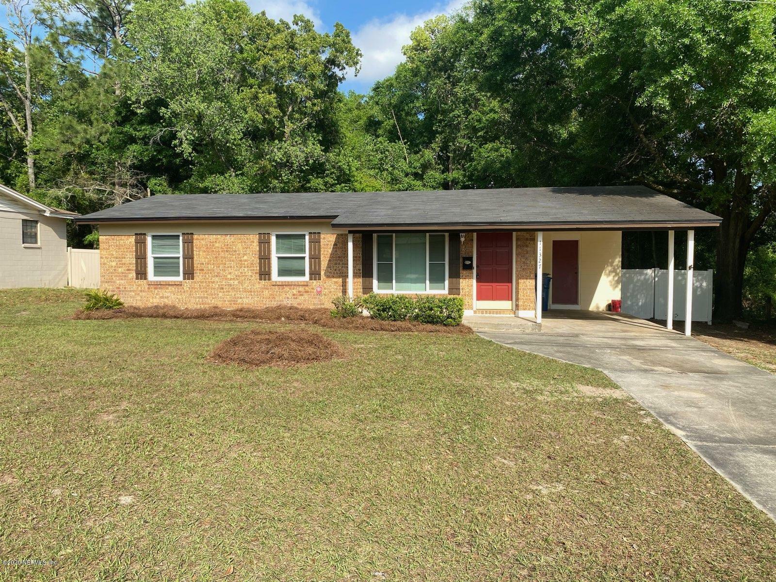 Property Photo:  11327 Renne Drive E  FL 32218 