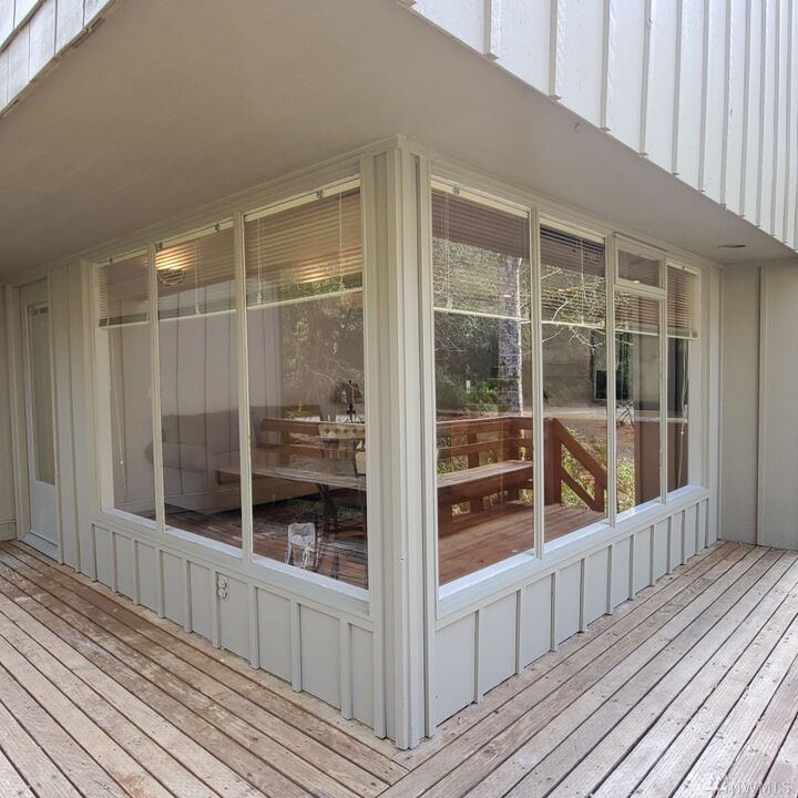 Property Photo: 719 E Promontory Road WA 98584