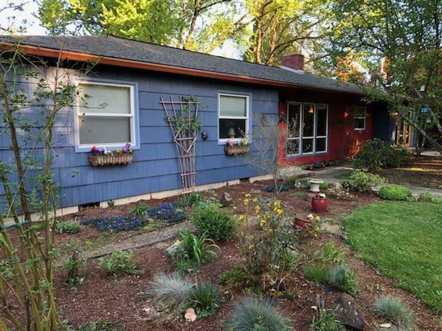 Property Photo: 408 Ardmore Avenue OR 97504