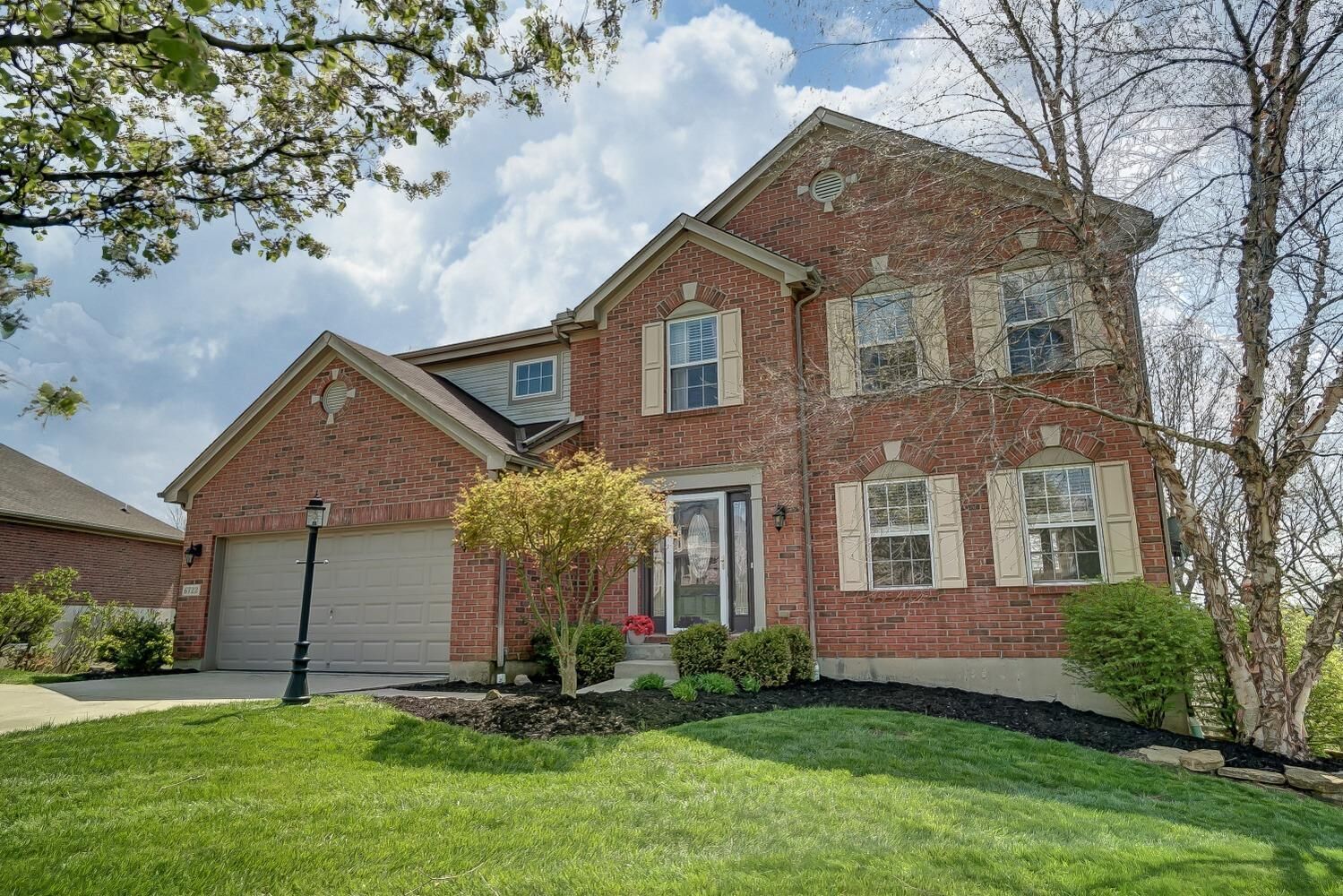 Property Photo: 6722 Kern Dr OH 45247