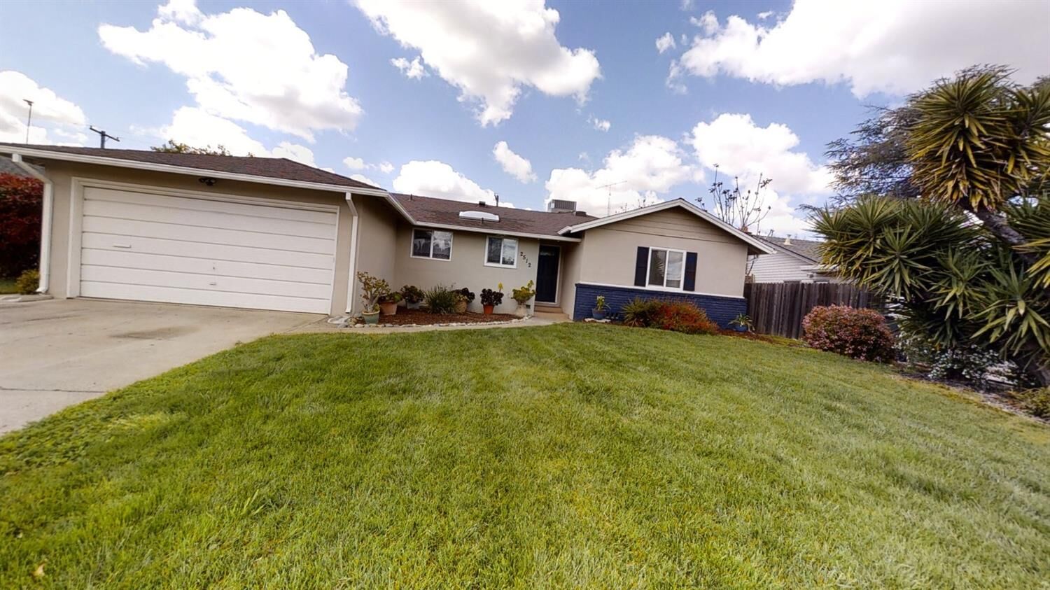Property Photo:  2512 Cabernet Way  CA 95670 