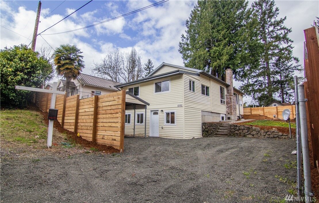 Property Photo: 1282 Retsil Road E WA 98366