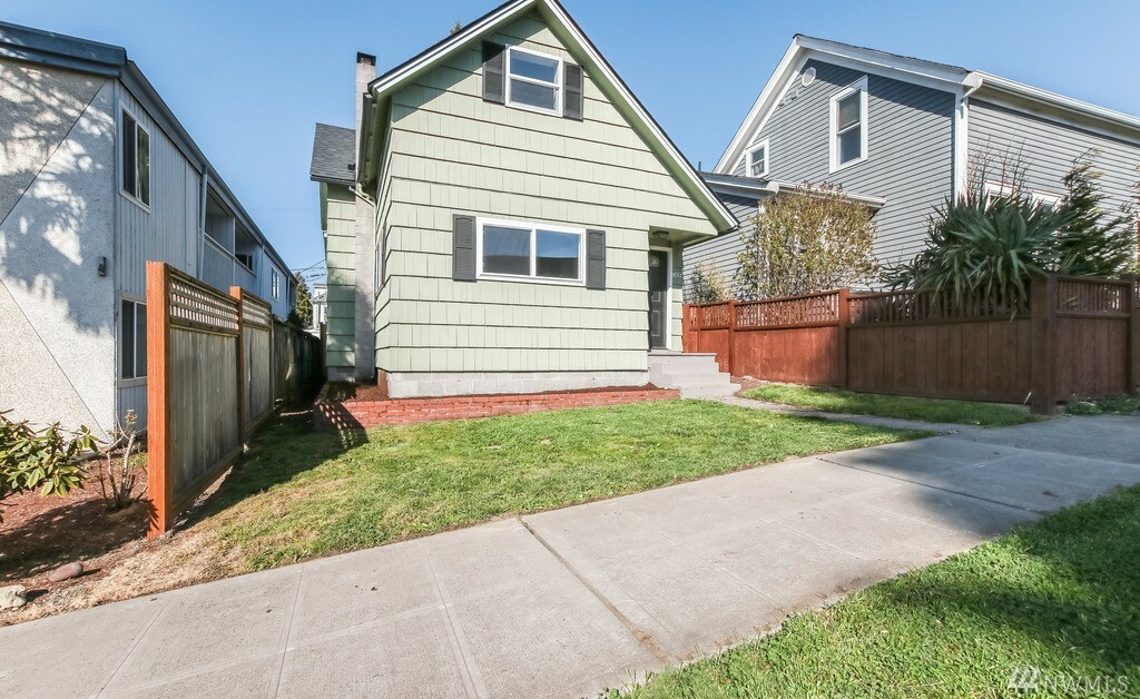 Property Photo:  1105 N L Street  WA 98403 