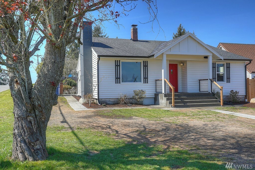 Property Photo:  7848 S Ainsworth Ave  WA 98408 