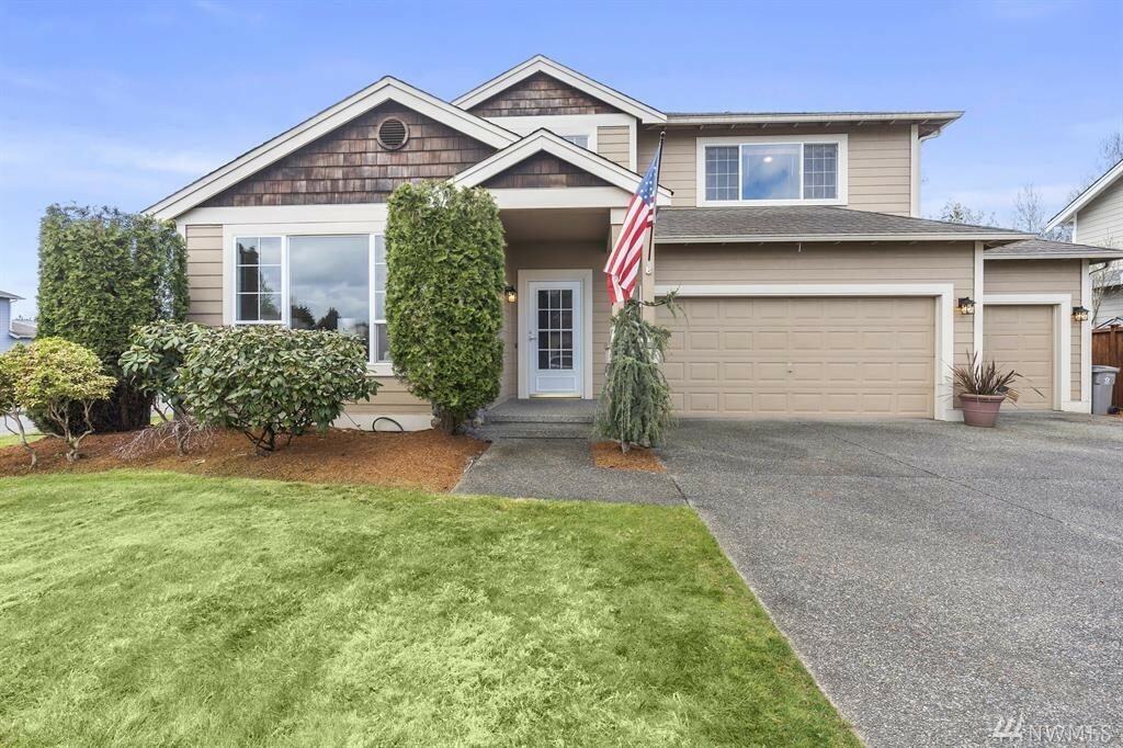 Property Photo:  12625 SE 228th Ct  WA 98031 