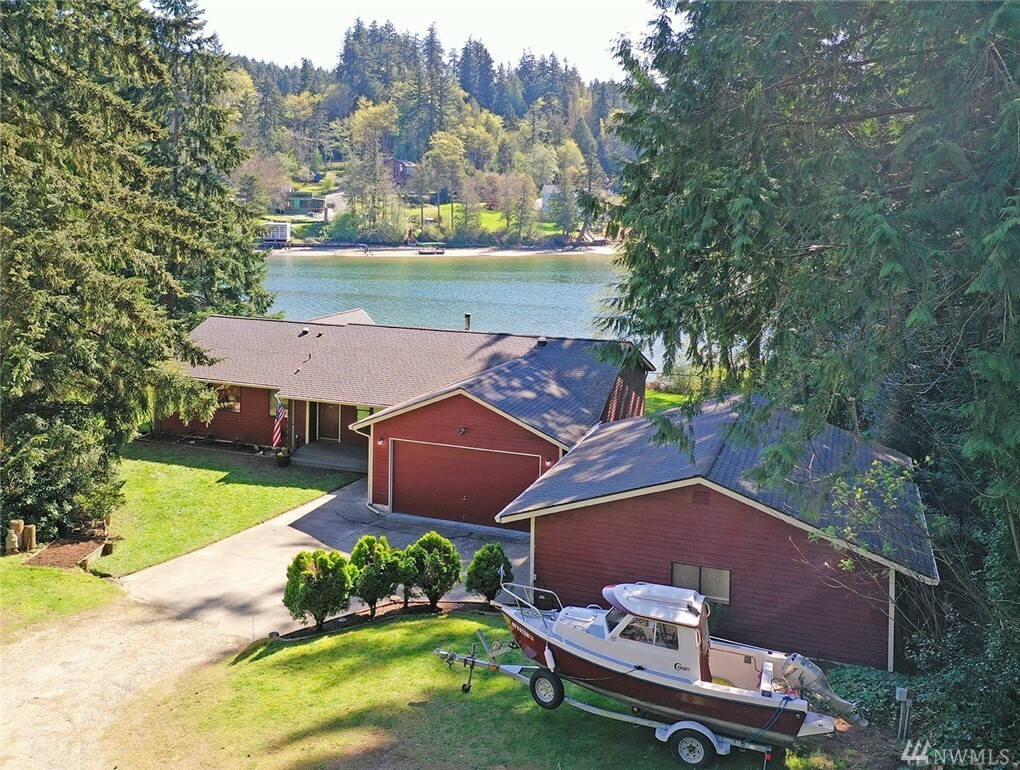 Property Photo:  6790 NE Wood Bay Lane  WA 98370 