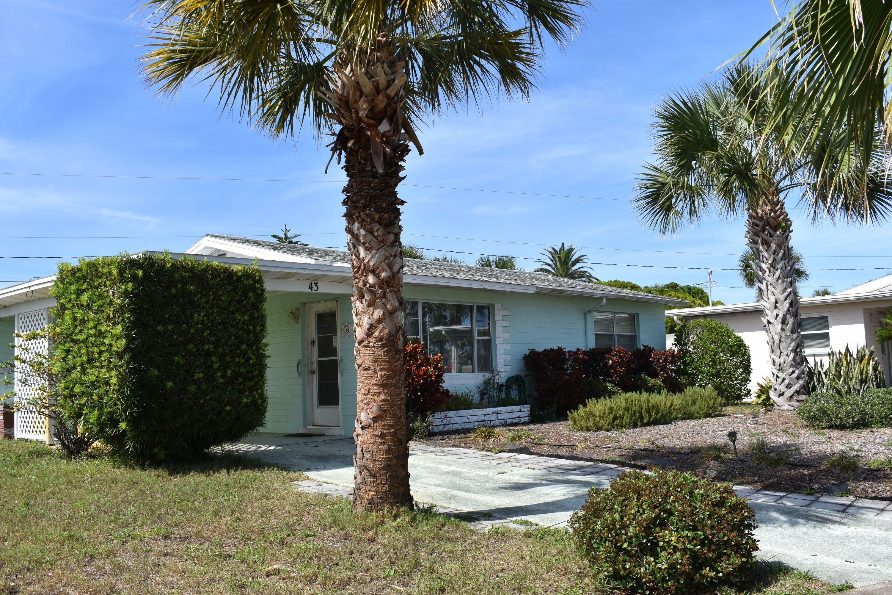 Property Photo:  43 Seabreeze Drive  FL 32176 