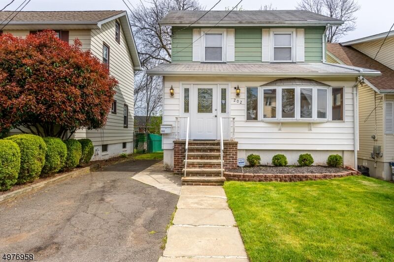 Property Photo:  202 Hollywood Ave  NJ 07083 