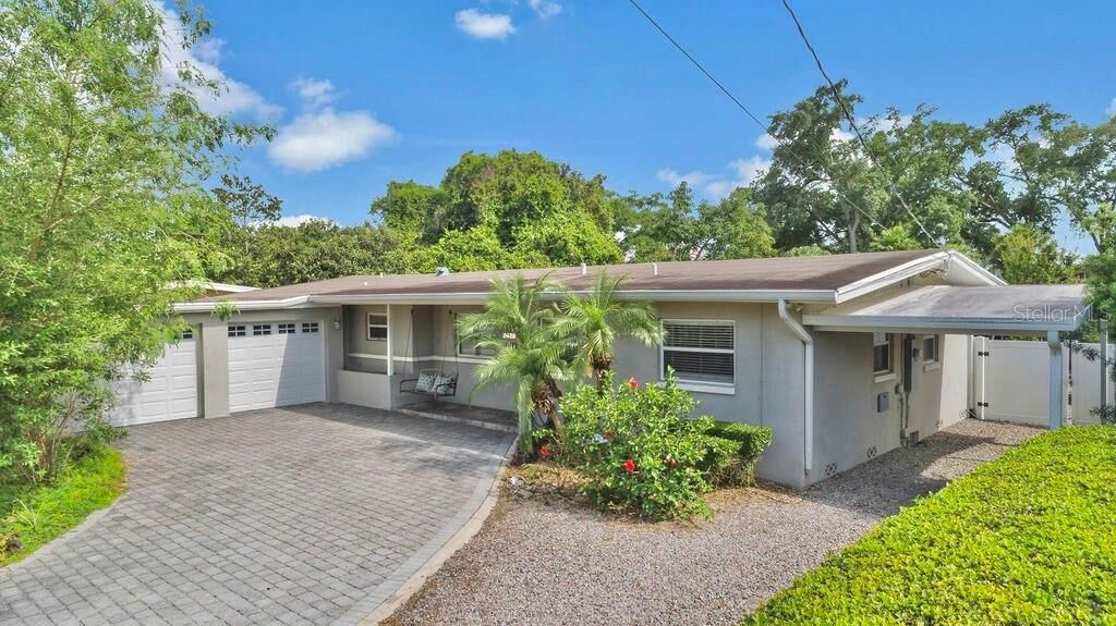 Property Photo: 2420 Rob Lane FL 32806