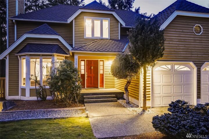 Property Photo: 13210 SE 55th Place WA 98006