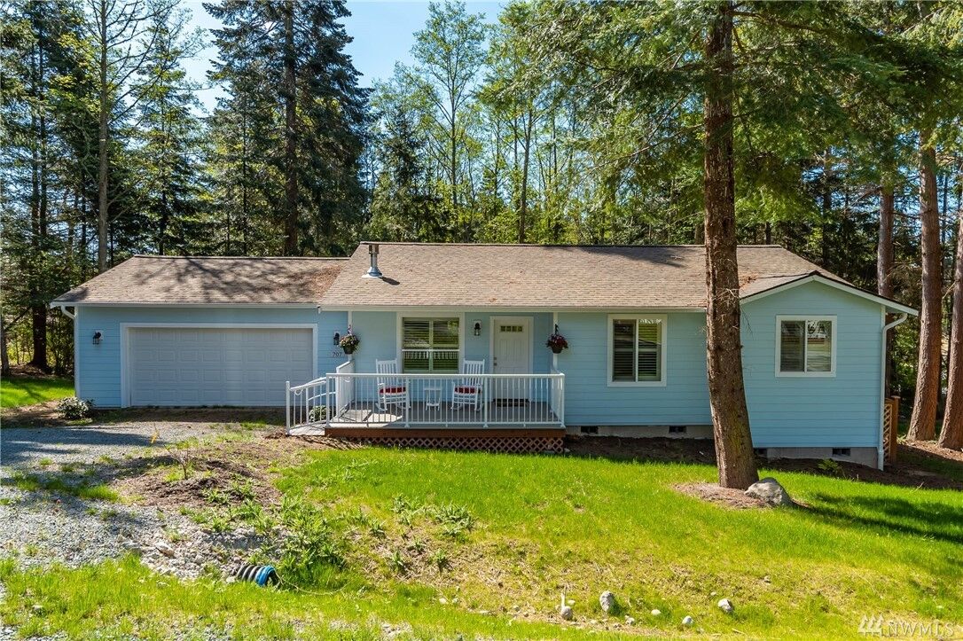 Property Photo: 707 NE Circle Drive WA 98239