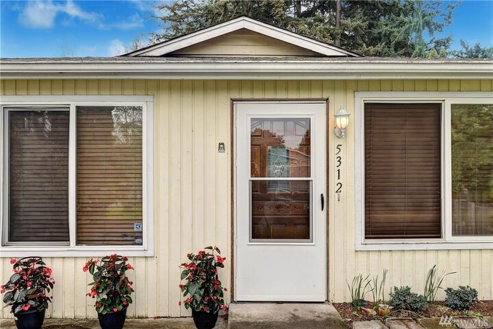 Property Photo:  5312  101st Place NE  WA 98270 