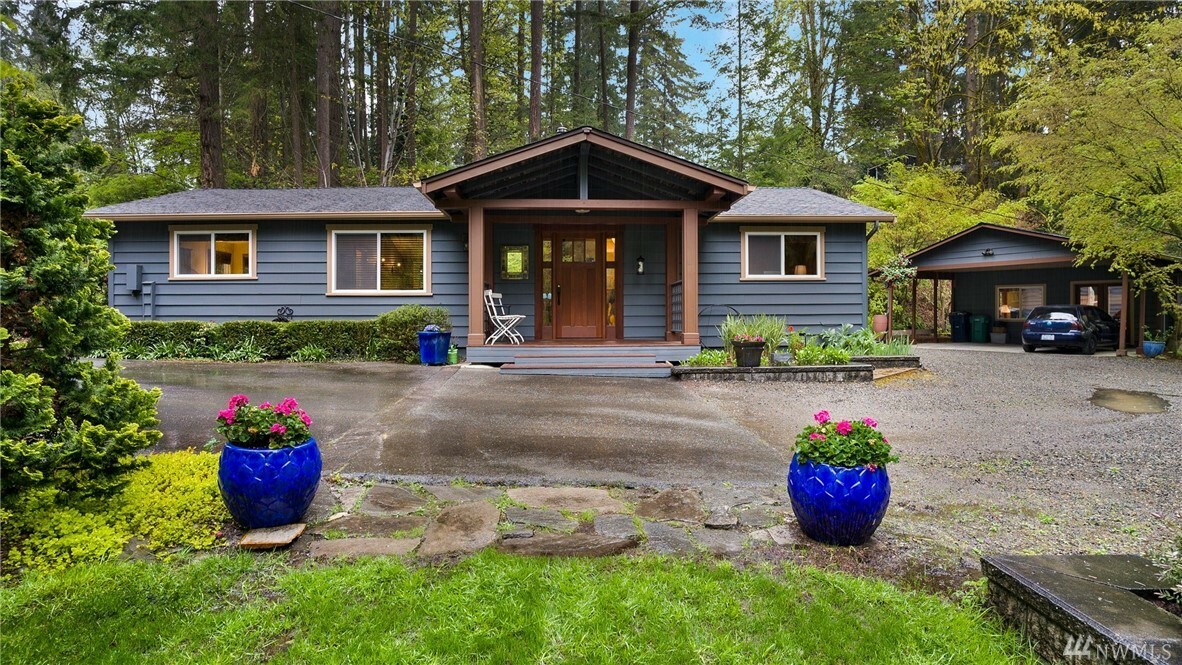 Property Photo:  15732 180th Place NE  WA 98072 