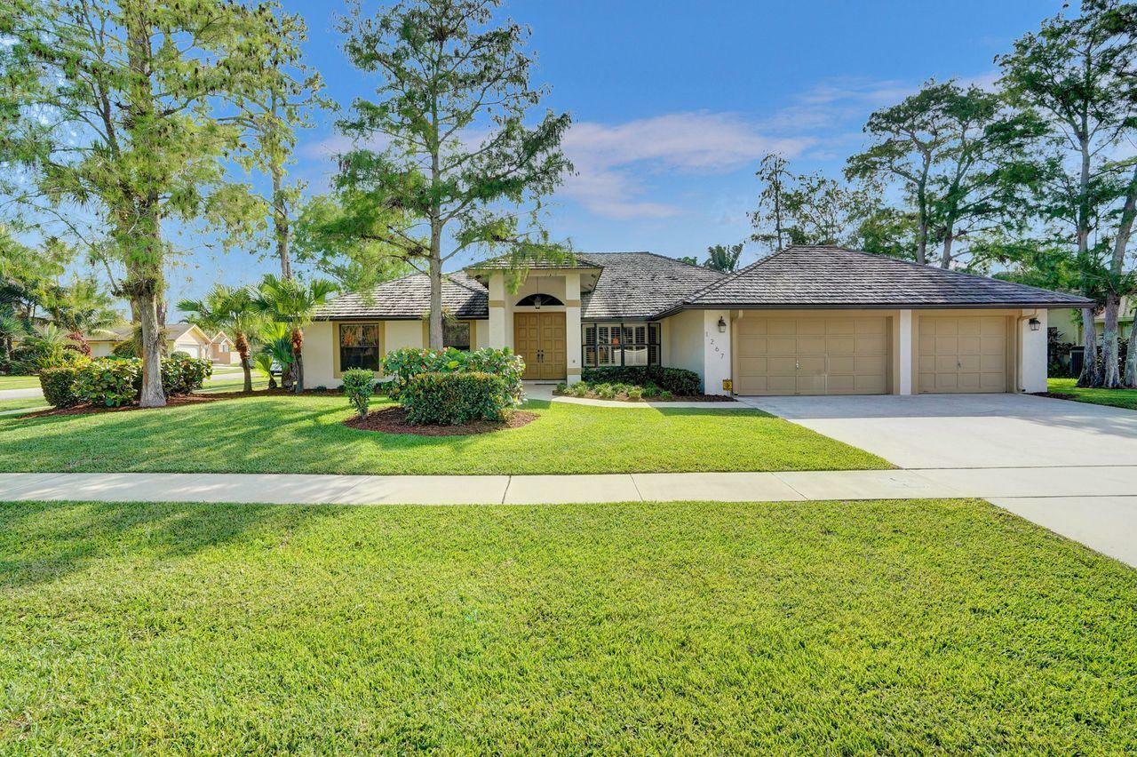 Property Photo:  1267 Barnstaple Circle  FL 33414 