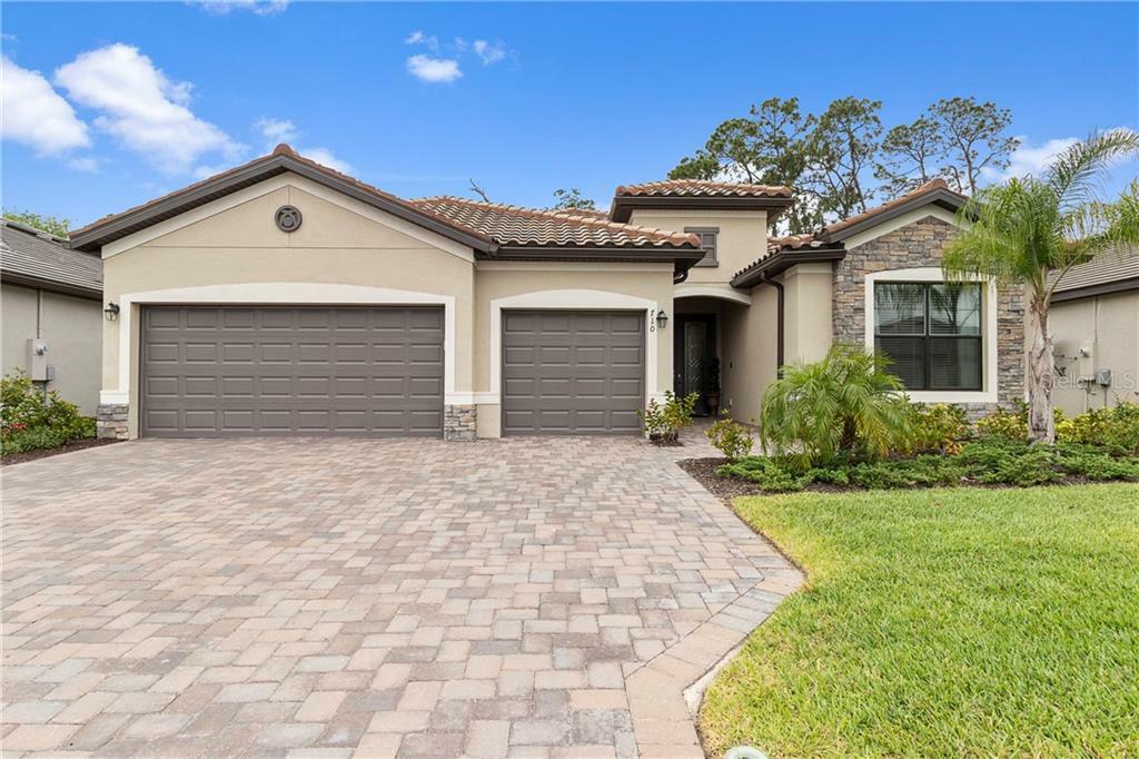 Property Photo:  710 Acacia Court  FL 34212 