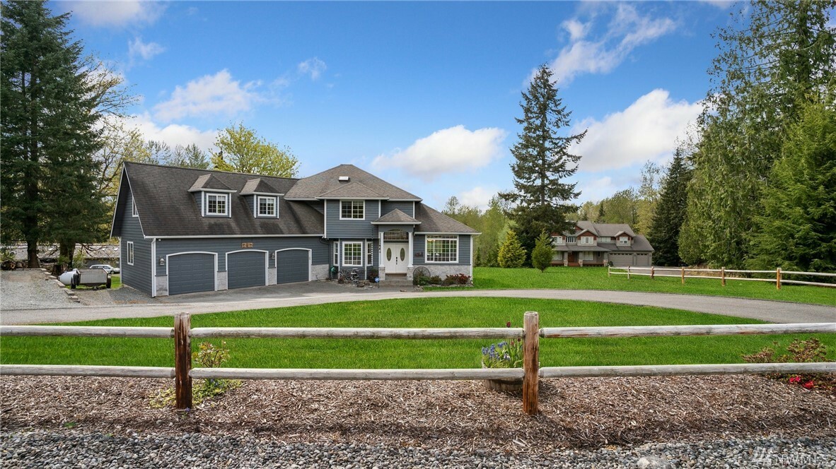 Property Photo: 23222 155th Ave SE WA 98296