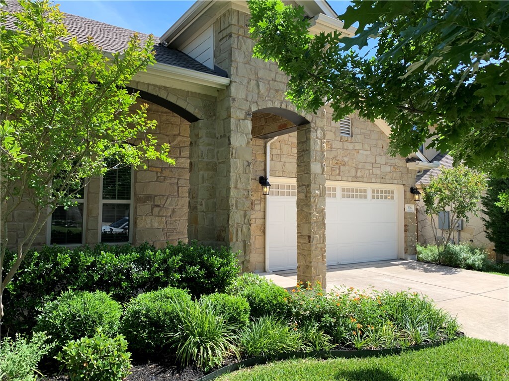 Property Photo: 328 Rock Mill Loop TX 78626