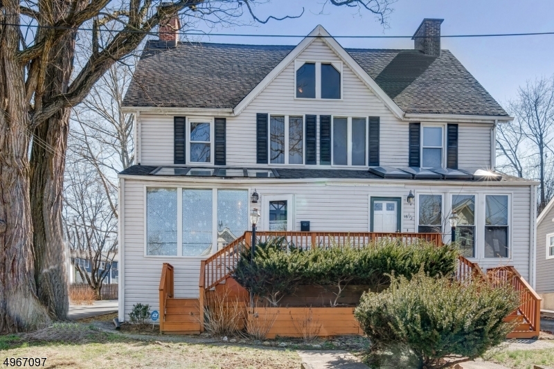 Property Photo:  16 Cobb Pl  NJ 07960 