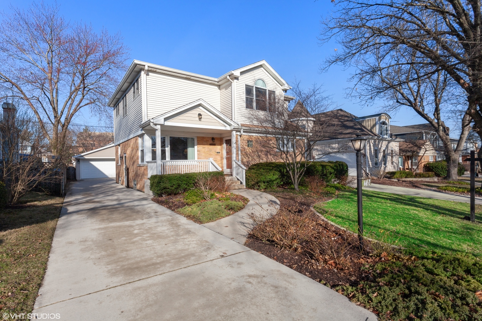 Property Photo:  4452 Franklin Avenue  IL 60558 