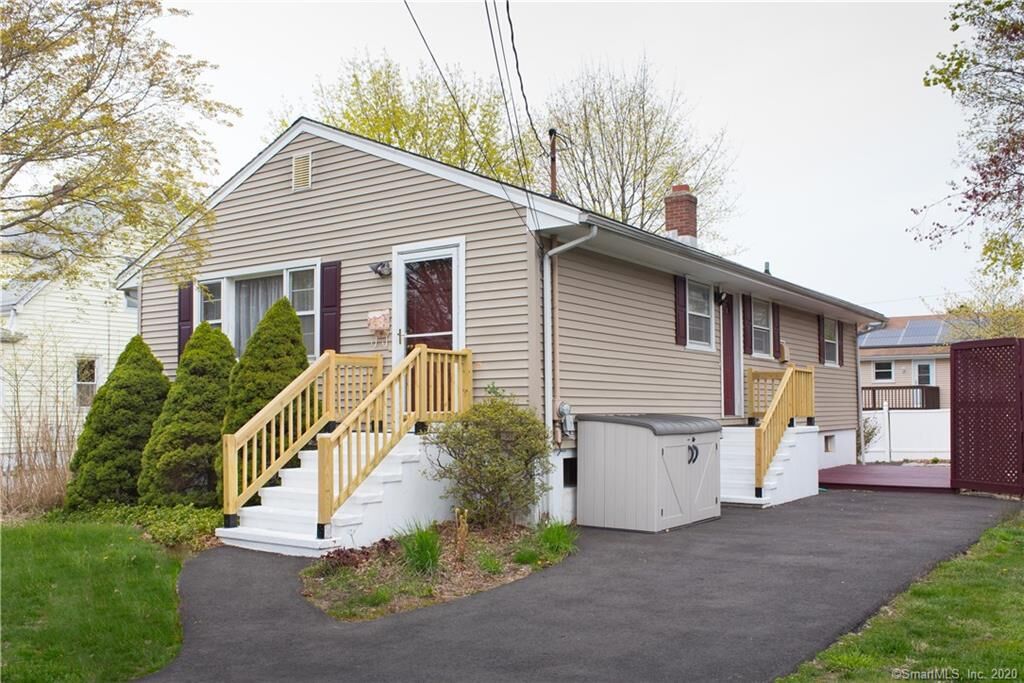 Property Photo:  220 Dahl Avenue  CT 06614 