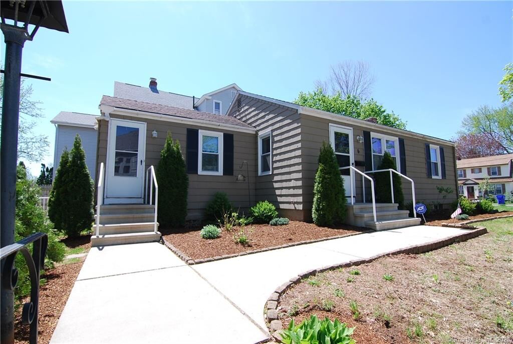 Property Photo:  6 Lorraine Road  CT 06109 