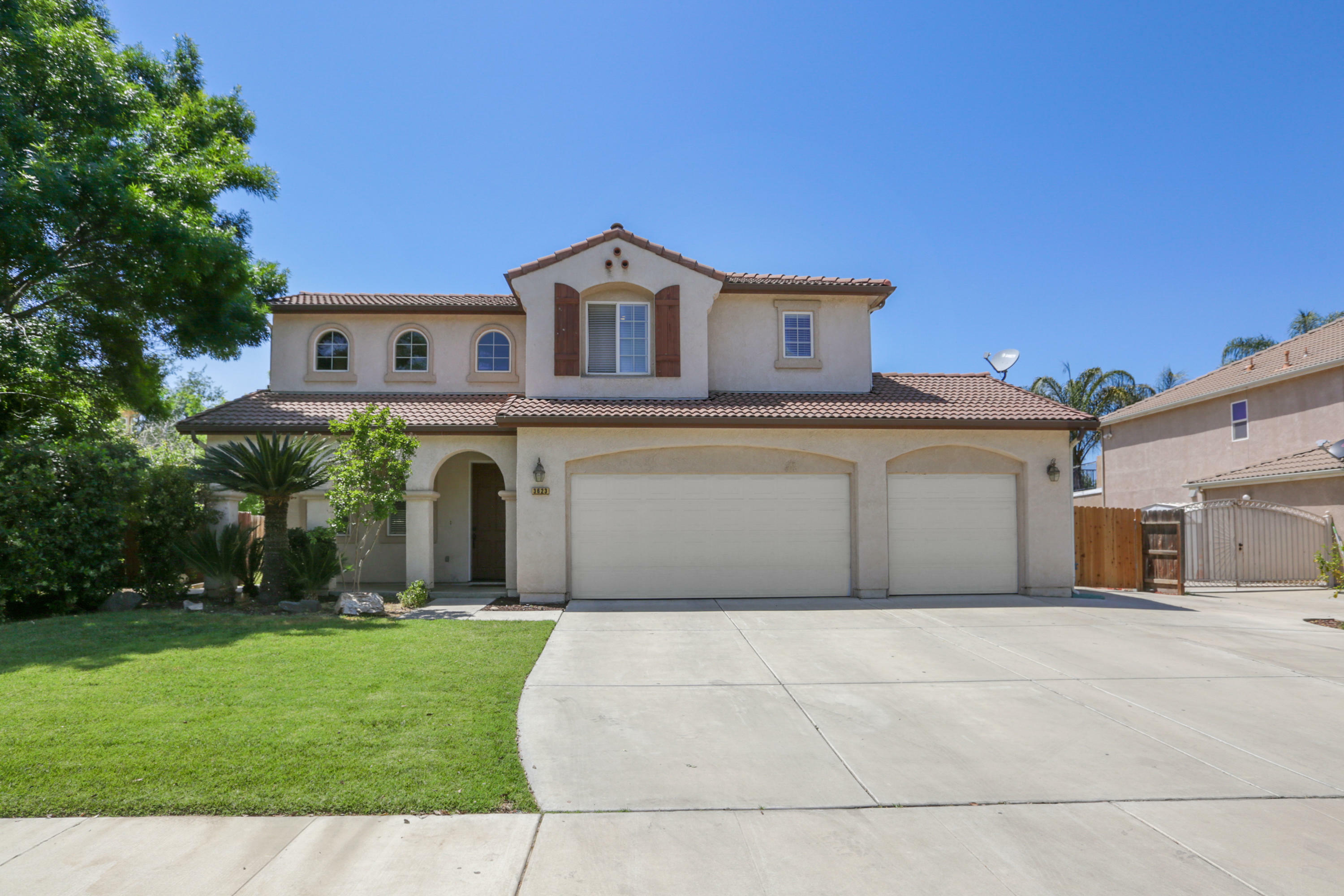 Property Photo:  3623 N Jackie Street  CA 93291 