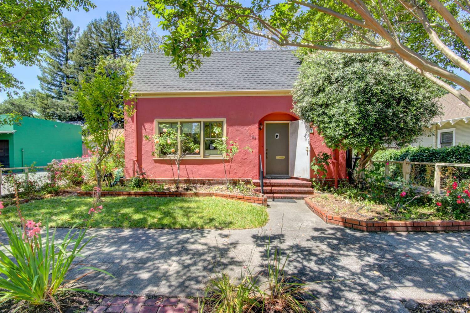 Property Photo: 1113 Glenn Street CA 95401
