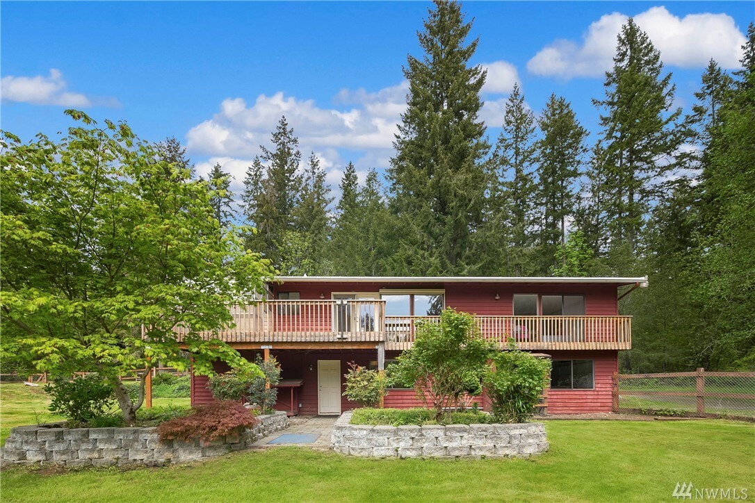 Property Photo: 7016 238th Ave NE WA 98053