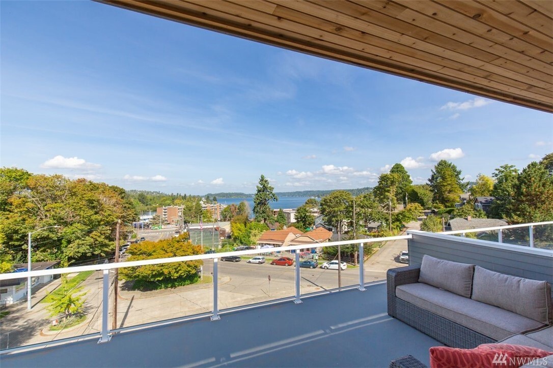 Property Photo: 9308 57th Avenue S WA 98118