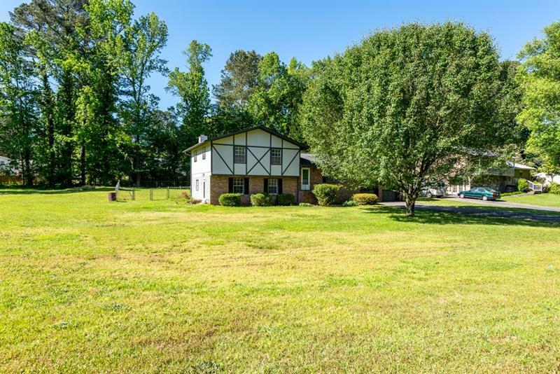 Property Photo: 1292 Hickory Wood Drive NE 30188