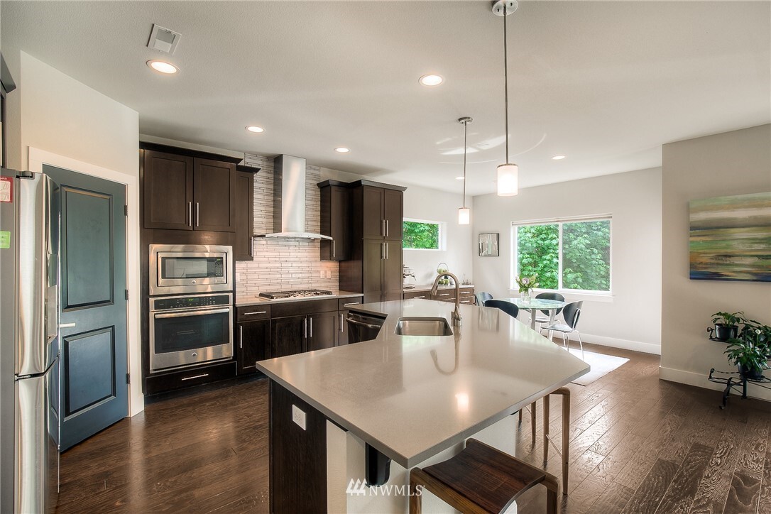 Property Photo: 20523 3rd Avenue SE WA 98012