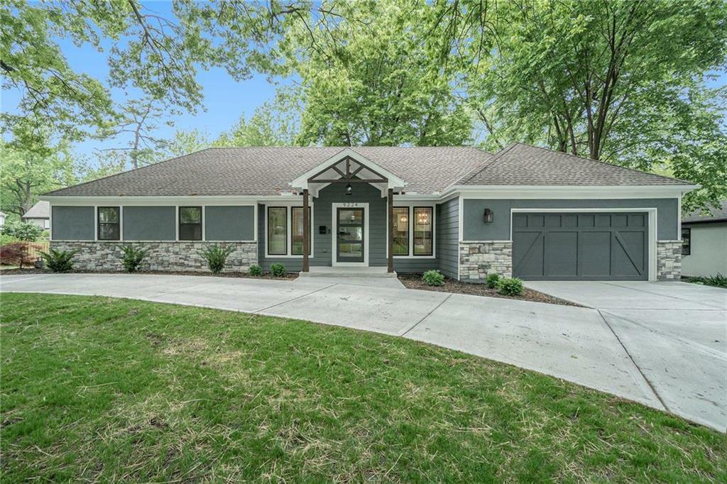 Property Photo: 9224 Wenonga Road KS 66206