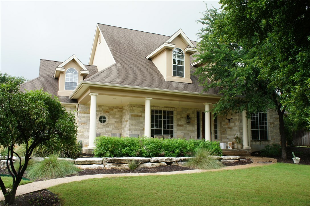 Property Photo: 106 Hallie Court TX 78633