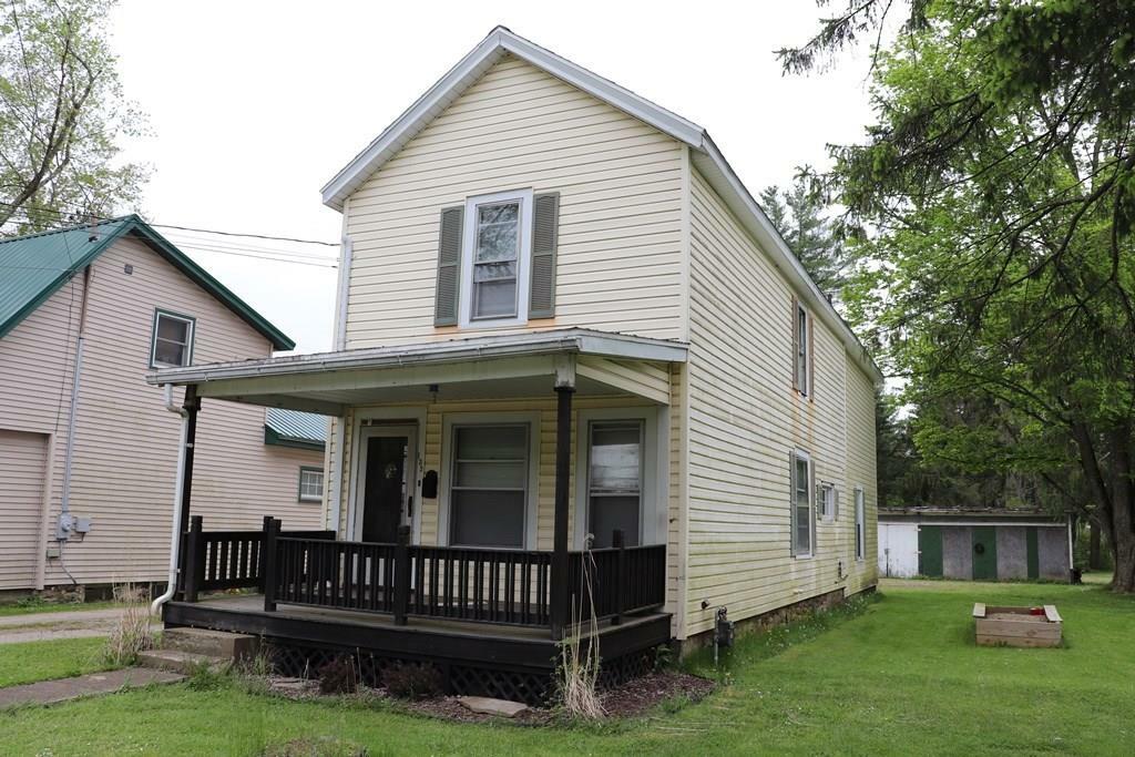 Property Photo:  132 Forest Street  PA 16403 