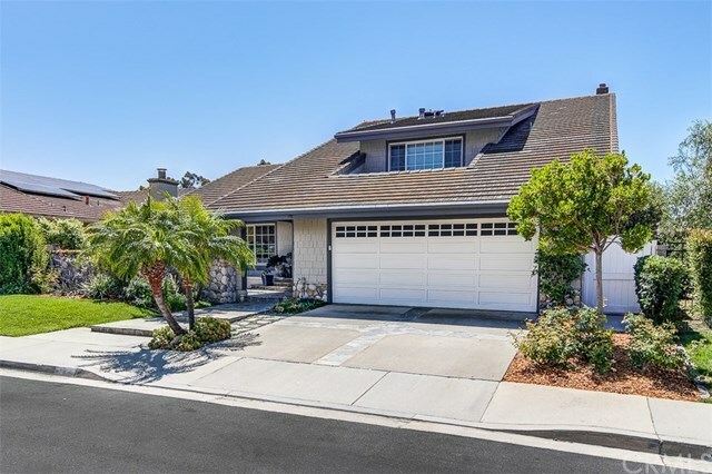 Property Photo:  8 Cedar Ridge  CA 92603 