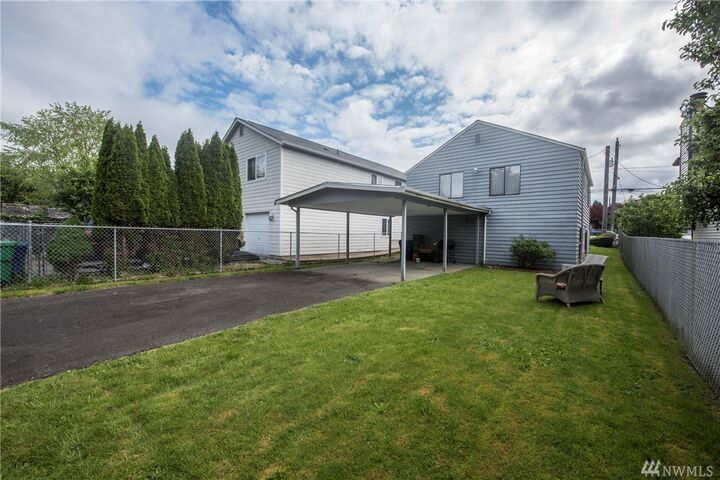 Property Photo:  4417  39th Avenue S  WA 98118 