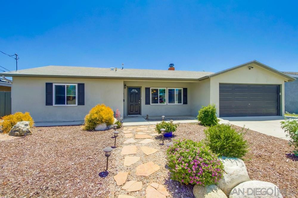 Property Photo:  9613 E Hartland Cir  CA 92071 