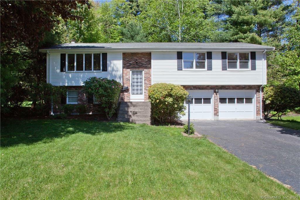 Property Photo:  10 Horseshoe Circle  CT 06070 