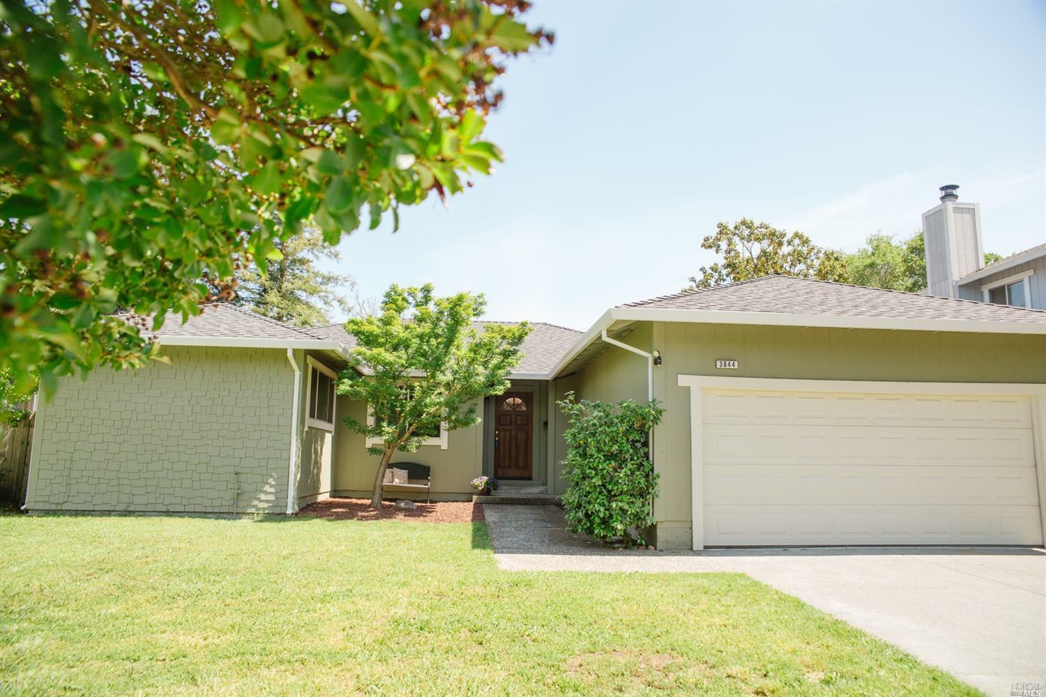 Property Photo: 3844 Sherbrook Drive CA 95404