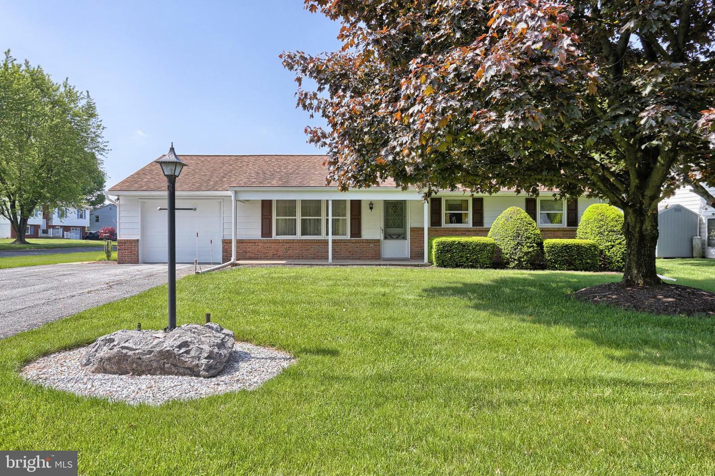 Property Photo:  1124 Kochenderfer Road  PA 17046 