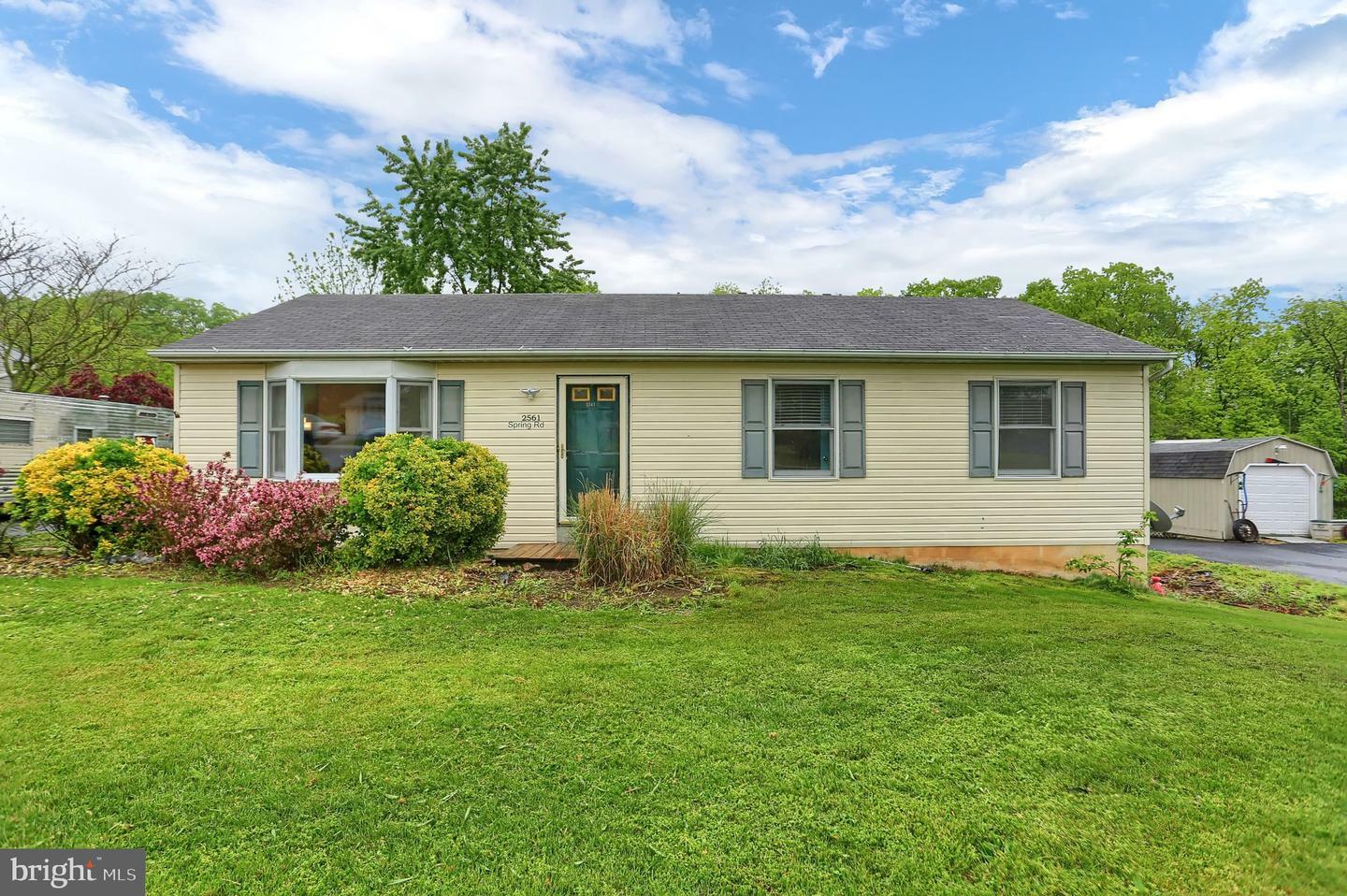 Property Photo:  2561 Spring Road  PA 17013 