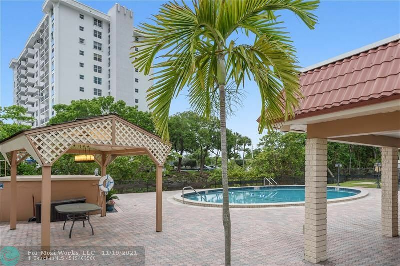 Property Photo:  1920 NE 1st Ter 109 H  FL 33305 